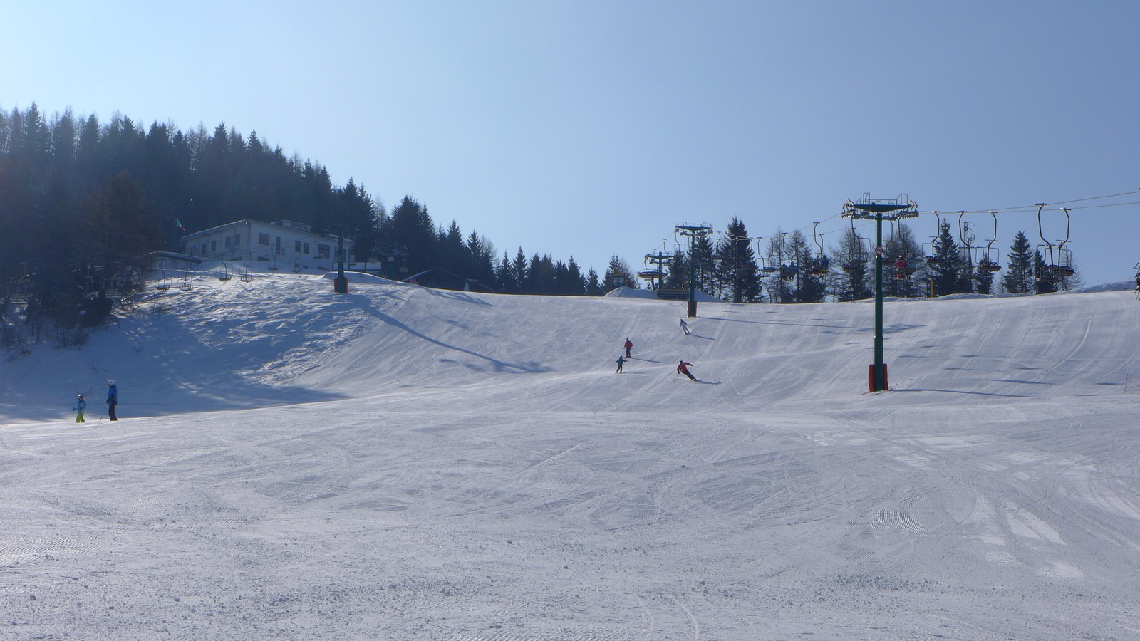 165142-zona-piste-facili.jpg