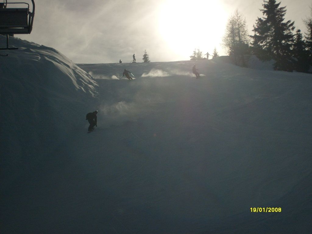 16524-48-sbuffi-di-farina-controluce.jpg