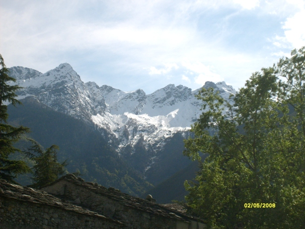 24046-10-cime-innevate-vicino-a-chiavenna.jpg