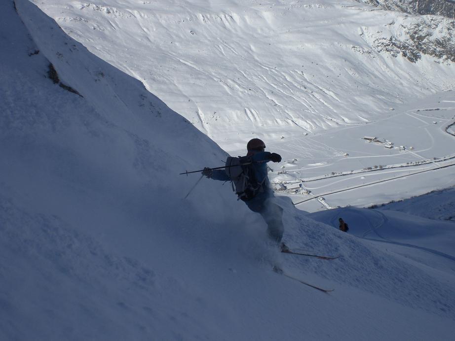 33093-azione2.jpg