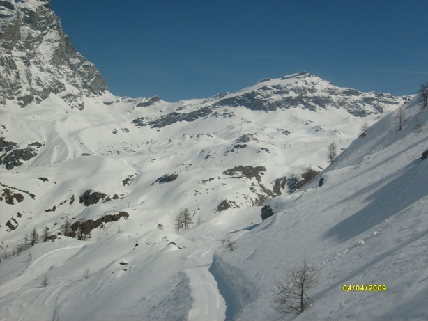 37845-15-piste-di-cervinia-da-cielo-alto.jpg