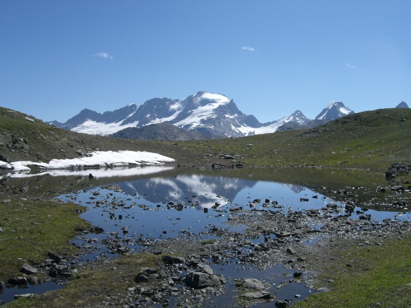 42670-il-granpa-si-specchia.jpg