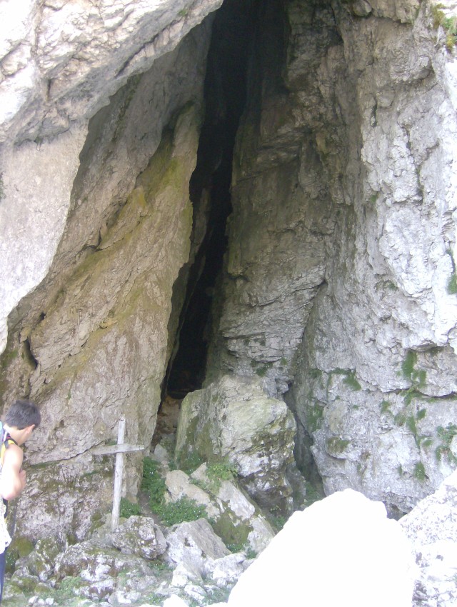 43469-grotta-ciaole.jpg