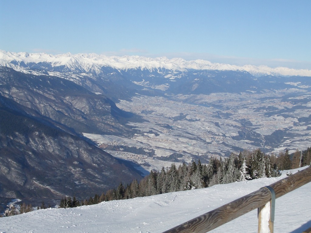 47838-ciaspolata-26-12-2009-030x.jpg