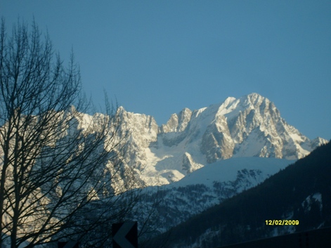 49690-la-thuile-11022010-dal-tornante-1.jpg