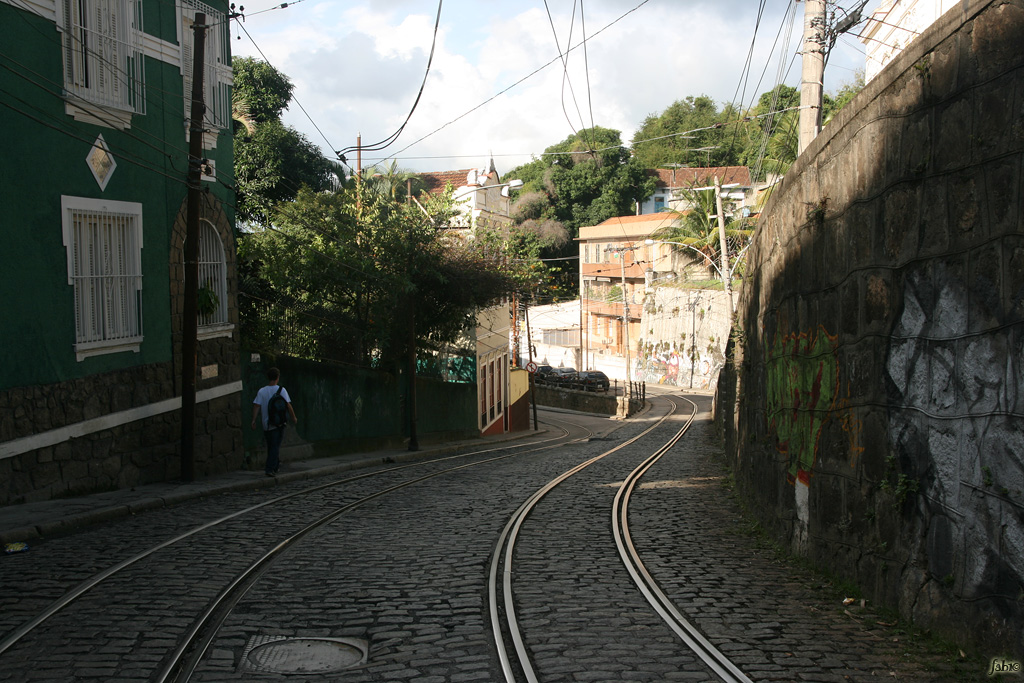 55347-stradina-santa-teresa-rio.jpg