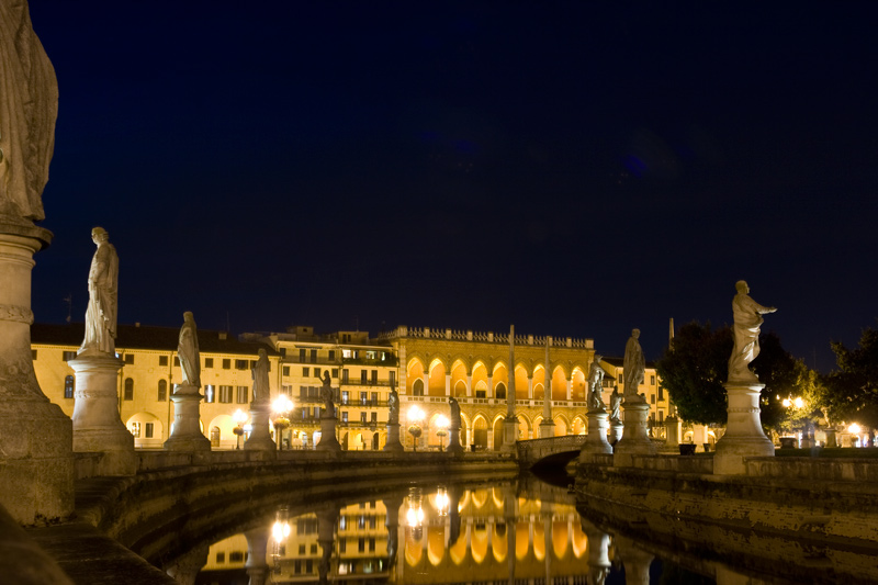 57572-prato-valle.jpg