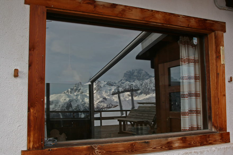 57847-dolomiti-in-finestra.jpg