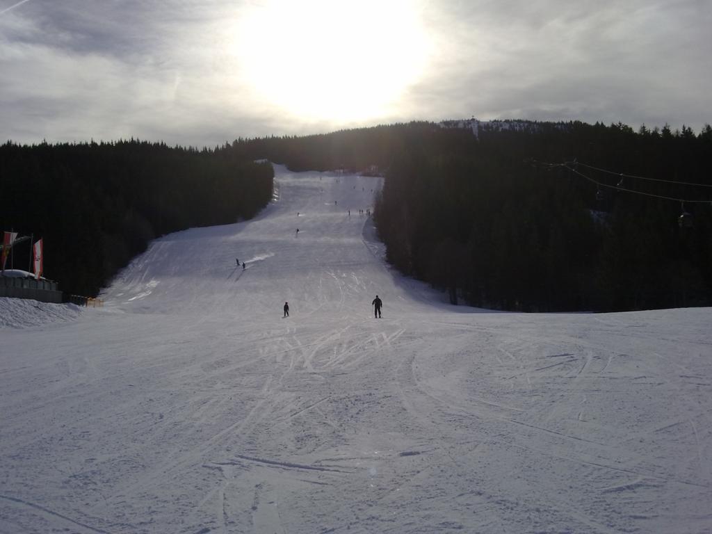 62112-060220110441024x768.jpg