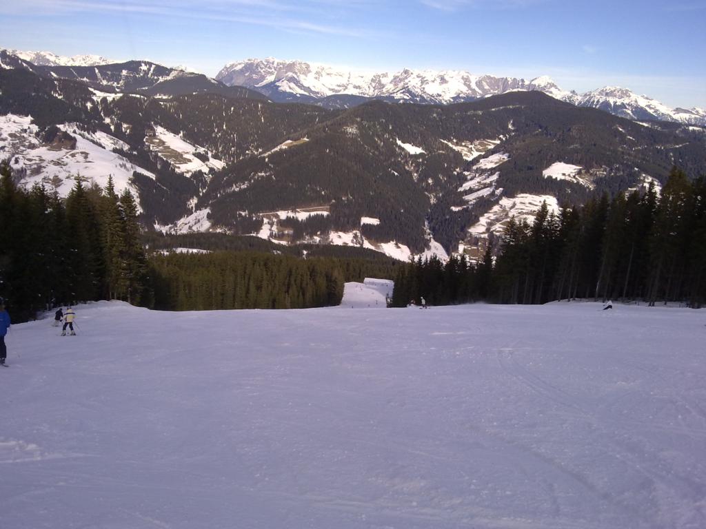 62118-060220110411024x768.jpg