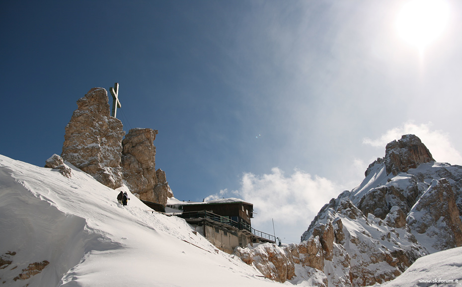 62179-rifugio-lorenzi.jpg