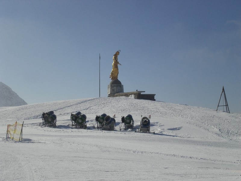 63632-campodolcino-statua.jpg