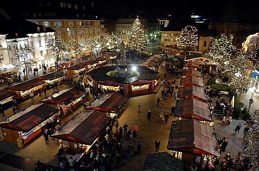 68958-mercatino-di-natale-a-bolzano.jpg