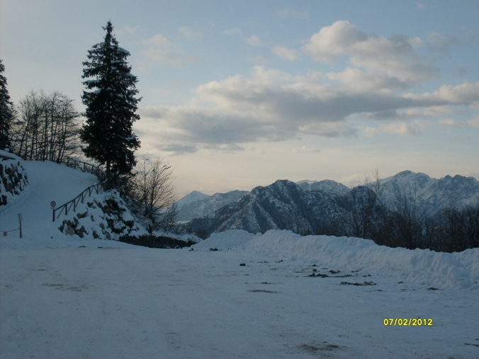 73053-43-panorama-parcheggio-alben-verso-ovest.jpg