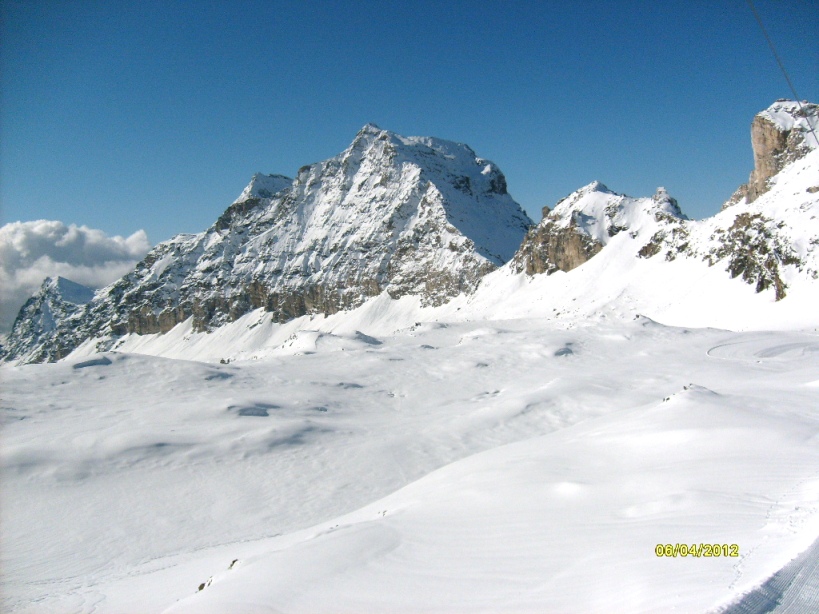 76171-7-zona-bec-carre-montagna-adiecente.jpg
