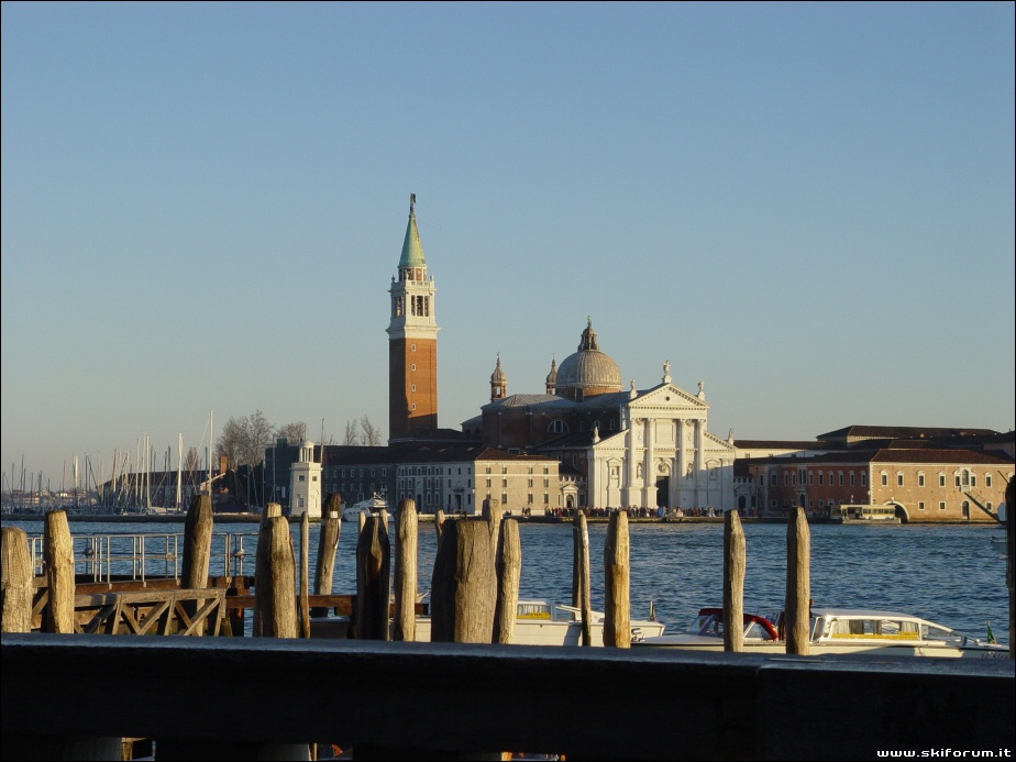 7633-isola-venezia.jpg