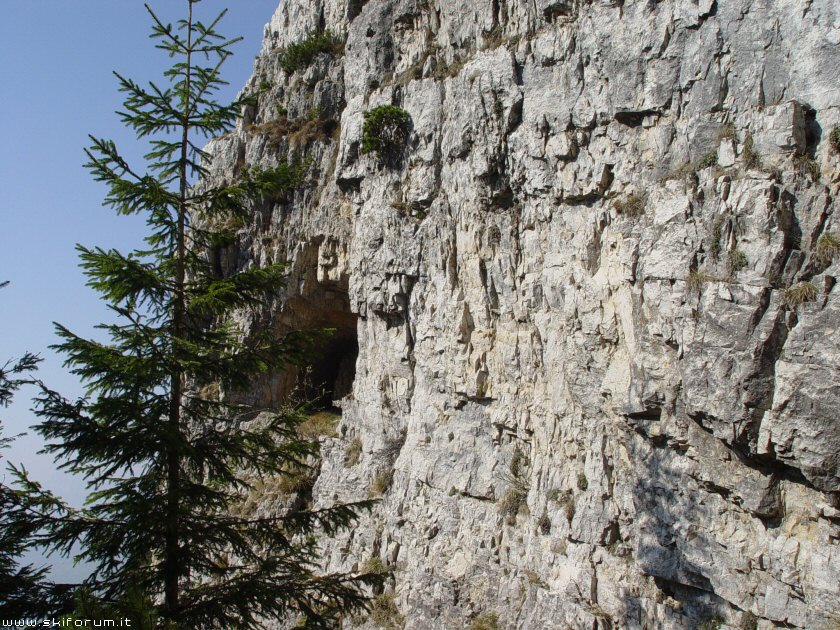 8262-gallerie-pasubio-foto-roccia.jpg