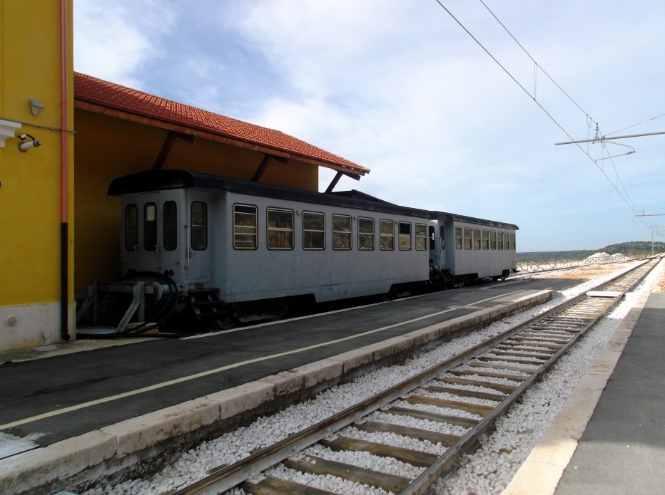 83817-17.jpg