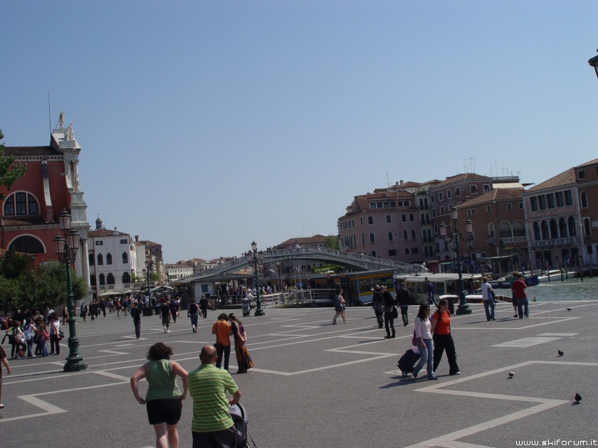 8633-venezia-piazzale-ferovia.jpg
