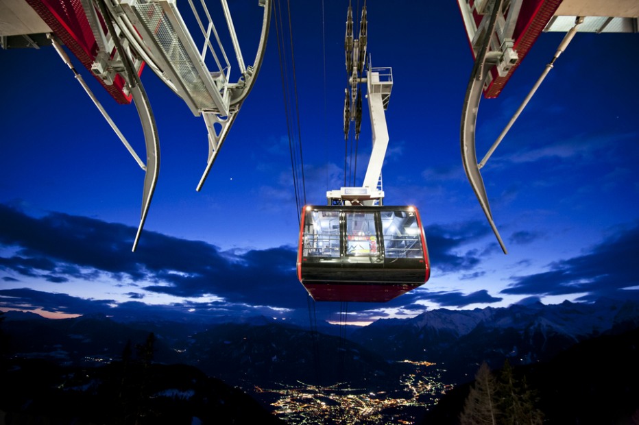 94361-merano2000-night.jpg