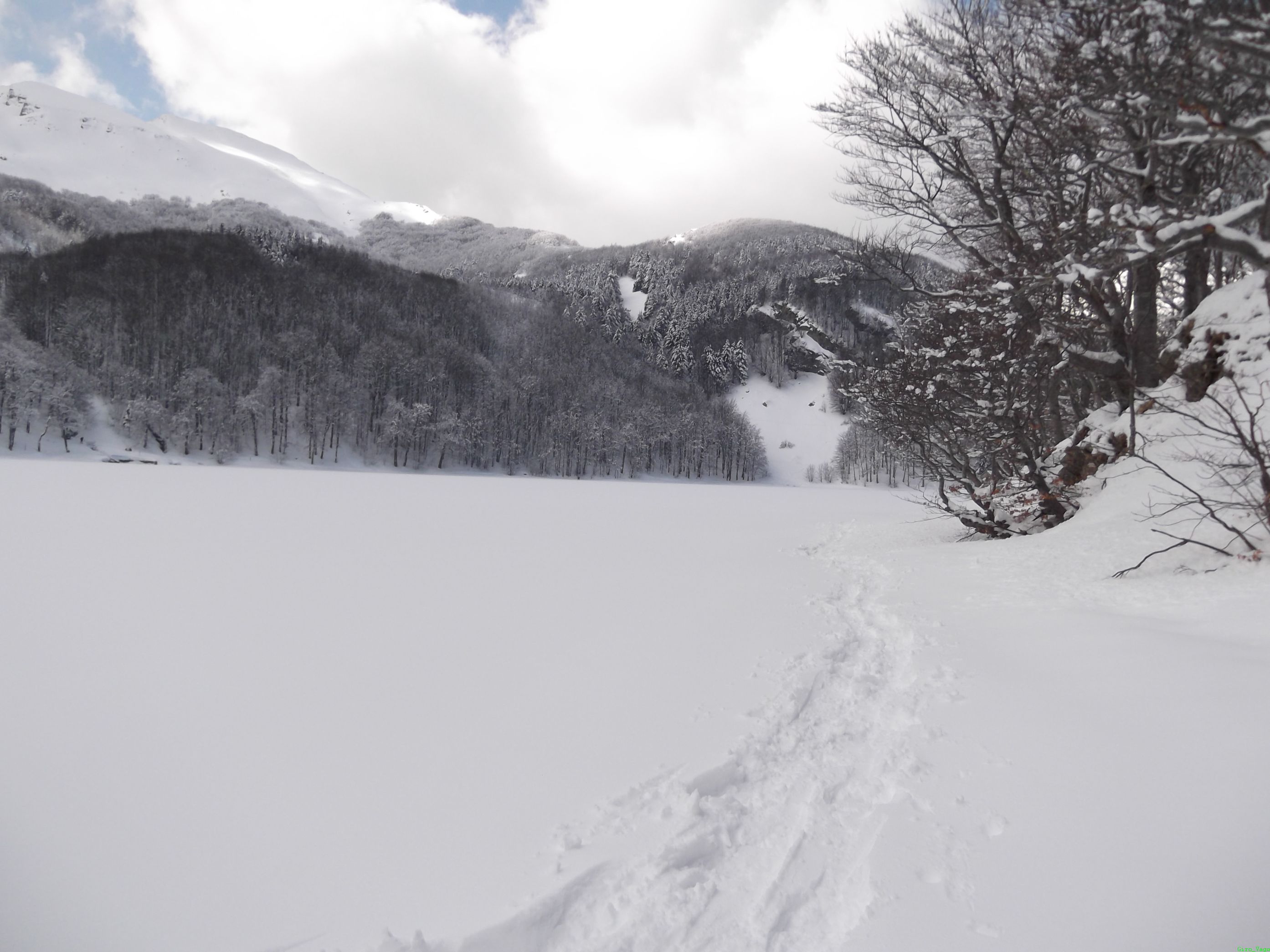 97740-lago-santo-col-cai-16-mar-2013-45.jpg