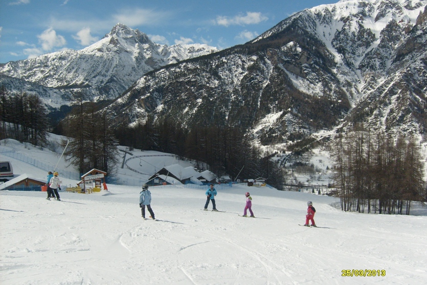 98604-02-zona-pian-del-sole-pra-reymond-notare-tetti.jpg