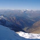Panorama verso Stubai e su Solden (Stubaier + Otztaler Alpen) Panorama verso Stubai e su Solden (Stubaier + Otztaler Alpen)