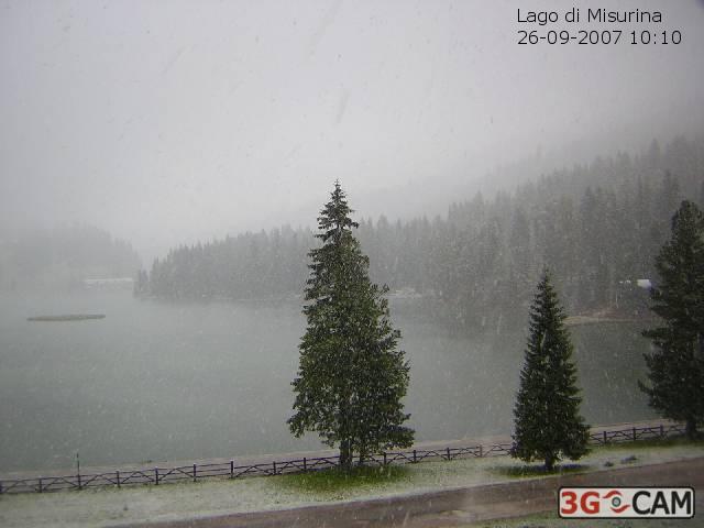 13480-lago-misurina-neve-settembre.jpg