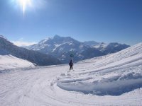la_rosiere_sullo_sfondo_il_mont_pourri_3800mt.jpg