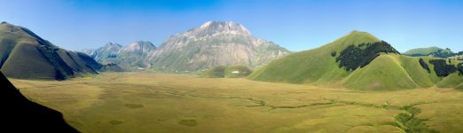 20090425170629-piano grande di castelluccio di norcia-1.jpg