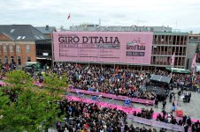 06.05.12-Herning-Piazale-presentazione-Squadre-Giro-2012.jpg