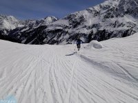 stubai-skiing-07.jpg