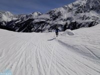 stubai-skiing-07.jpg stubai-skiing-07.jpg