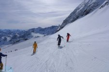 stubai-skiing-25.jpg stubai-skiing-25.jpg
