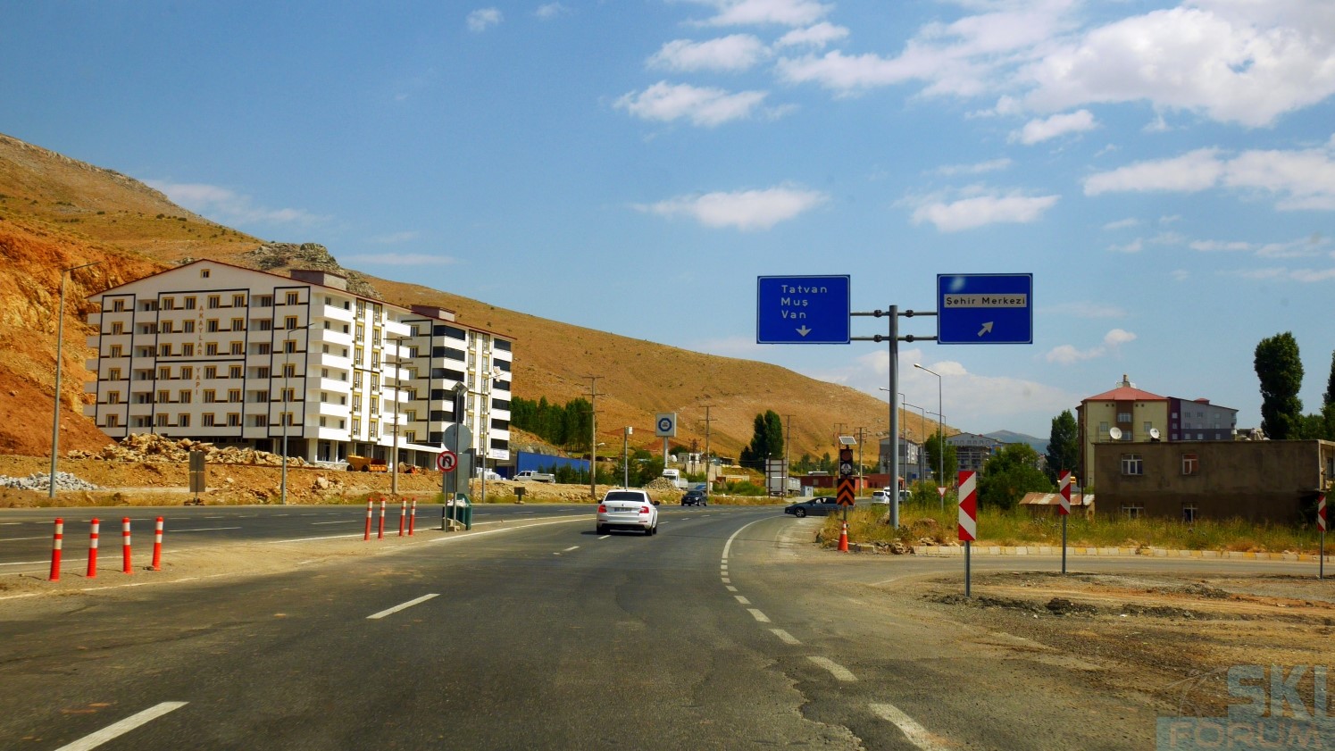 From-Bitlis-to-Tatvan (6).jpg