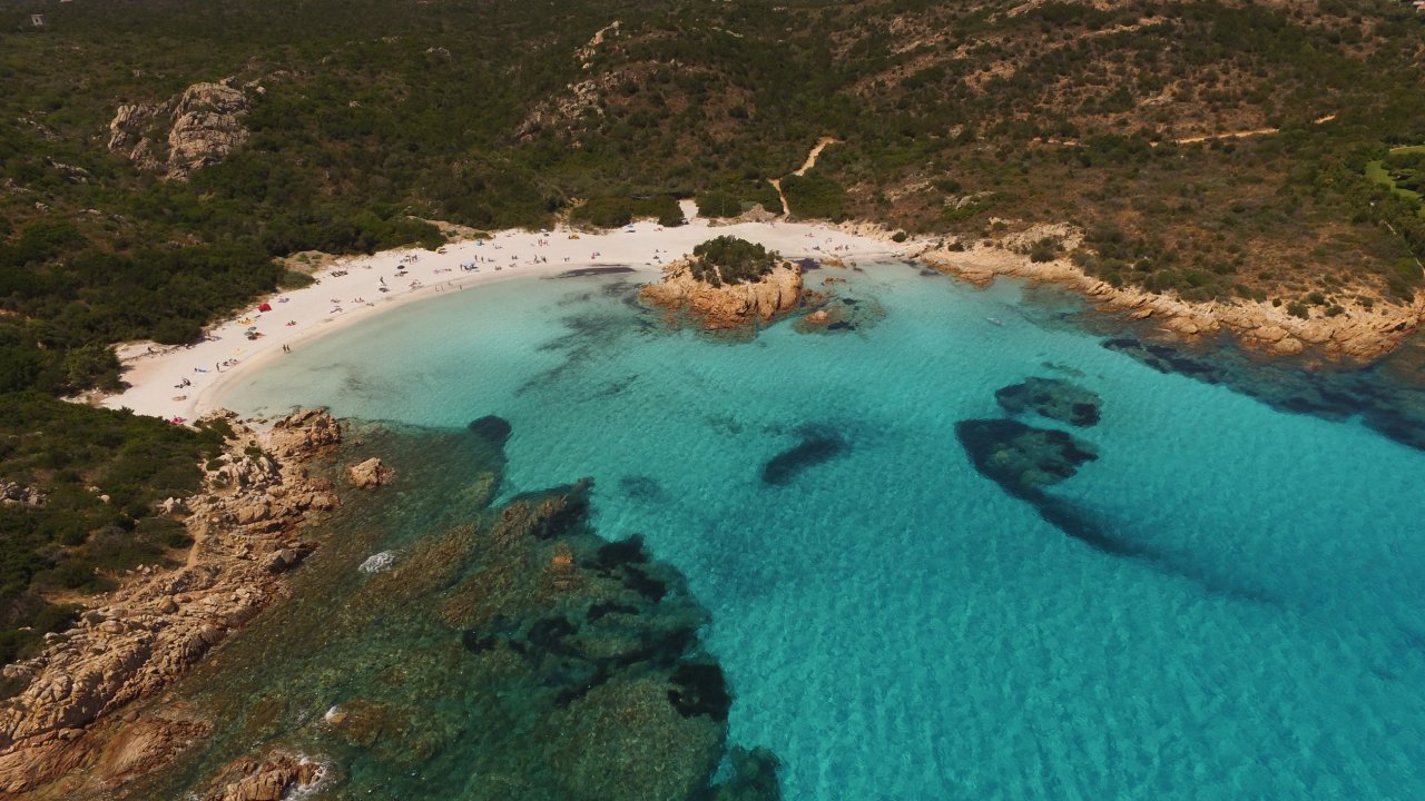 Spiaggia_del_Principe_-Baja_Sardinia.jpg