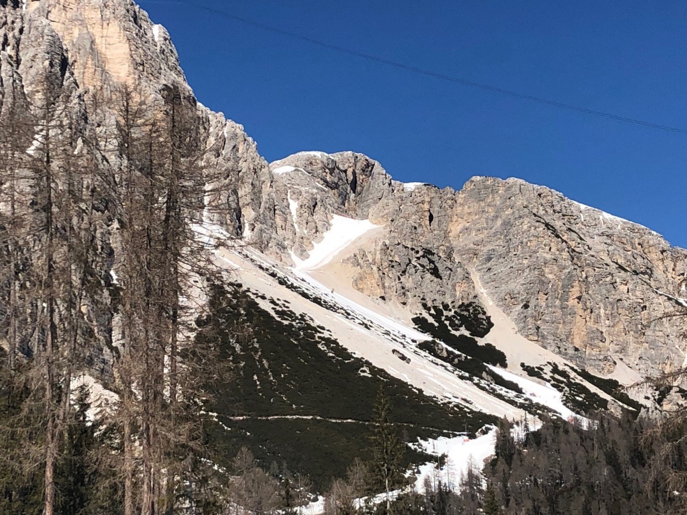 Vista Forcella Rossa da zona Pie Tofana.jpg