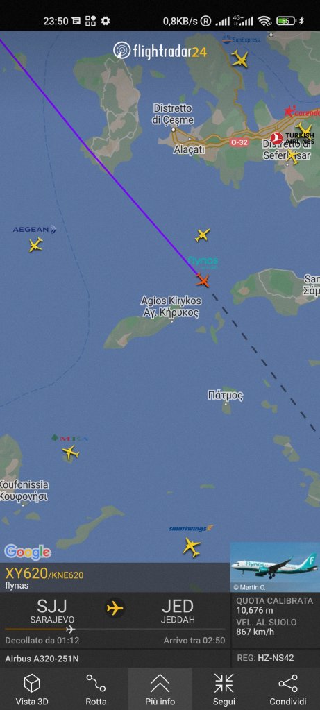 Screenshot_2022-08-14-23-50-15-277_com.flightradar24free.jpg