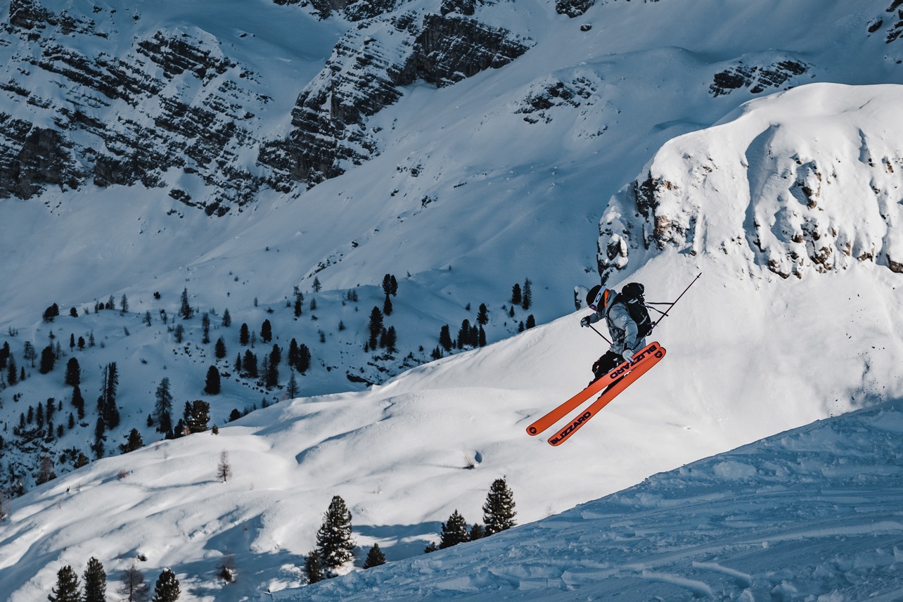 Freeride skiing