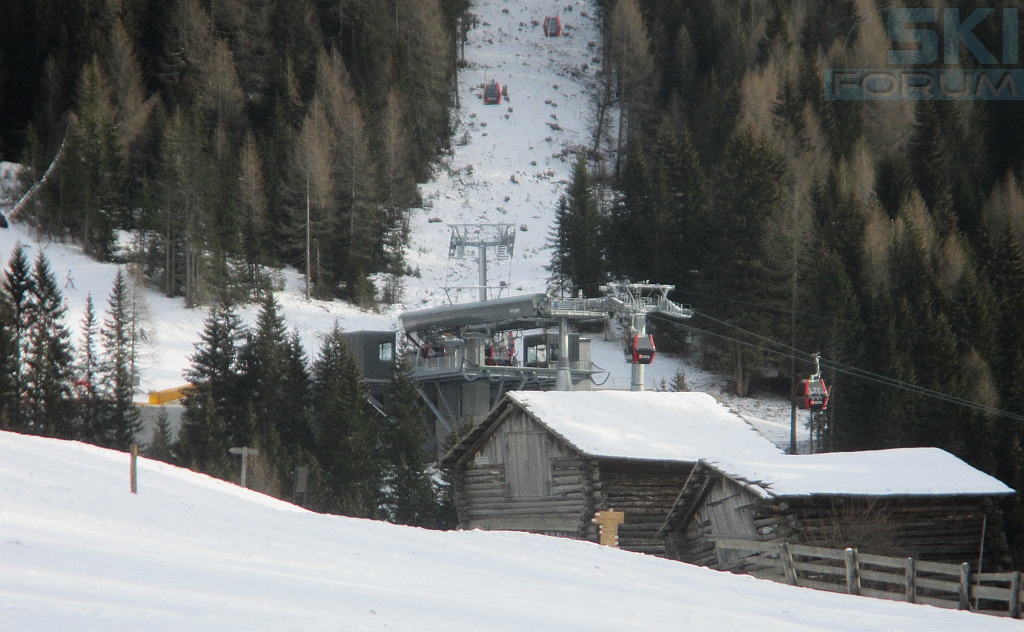 foto stazione intermedia