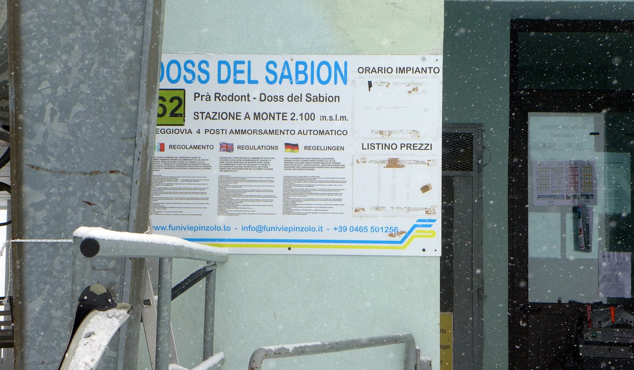 cartello regolamenti