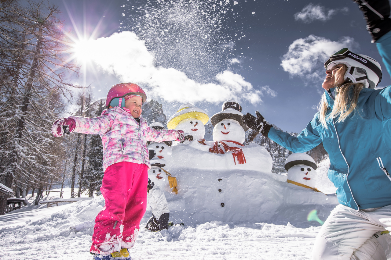 bambini sulla neve