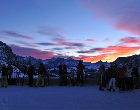 Sciare all'alba