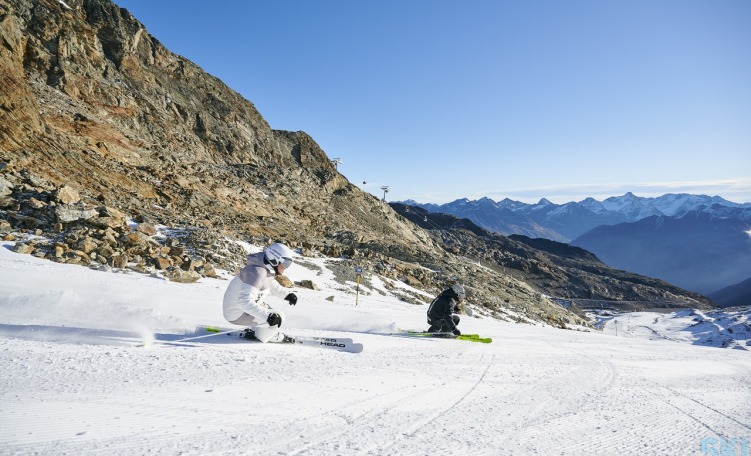 Nuova collezione Racing di HEAD