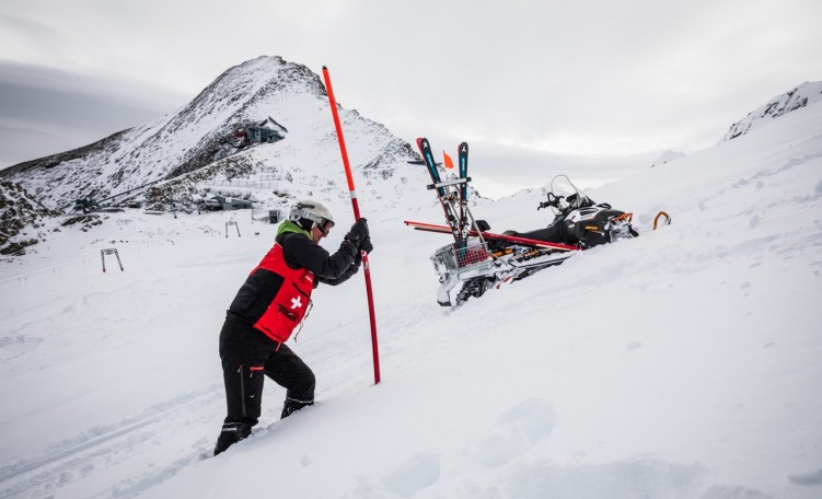 Prima neve nel ghiacciaio austriaco del Kitzsteinhorn