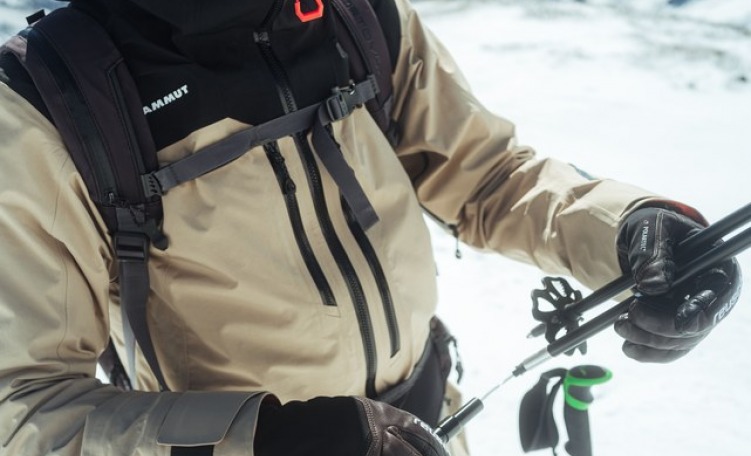 Novità 2023/2024 bastoncini da sci COBER.