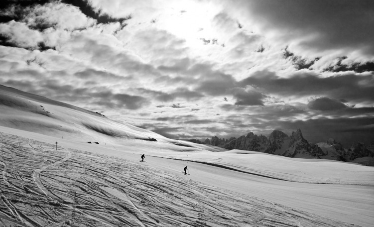 Sciatori sulla pista Zirmes