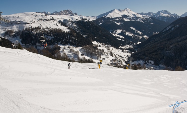 anteprima Pista "Burz Agonistica" pista con muro molto pendente che dal monte Burz picchia verso Arabba, Dolomiti Superski