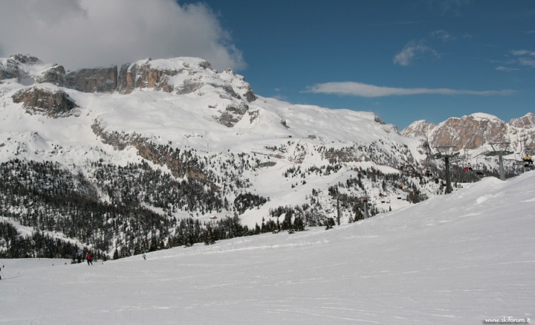 anteprima Pista Cherz 1: panoramica e soleggiata pista in zona Passo Campolongo