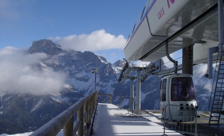 anteprima Cabinovia Tognola, impianto di risalita principale di San Martino di Castrozza